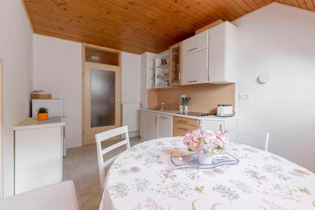 Apartma Mikelj Bohinj Bagian luar foto